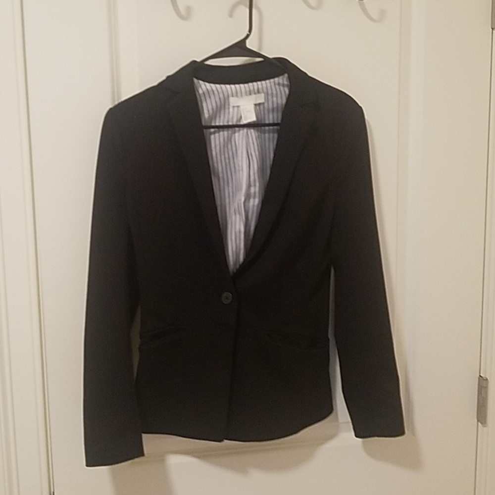 Black simple blazer